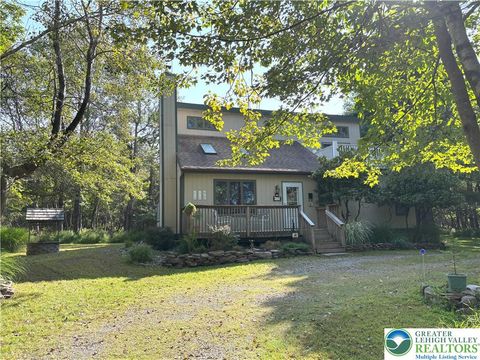 Photo of 593 Scenic Drive, Tunkhannock Twp, PA 18210 (MLS # 764613) Photo of 593 Scenic Drive, Tunkhannock Twp, PA 18210 (MLS # 764613)