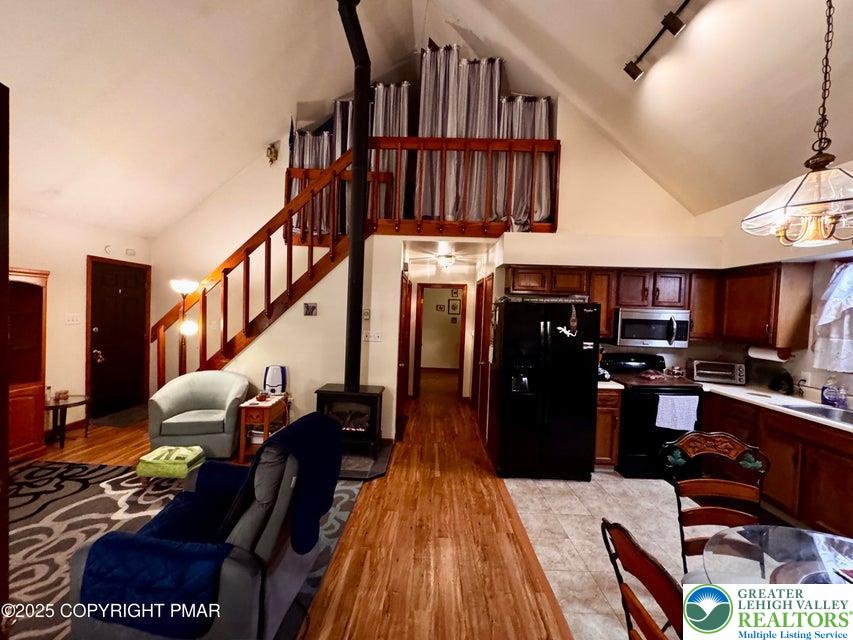 102 Indian Trail