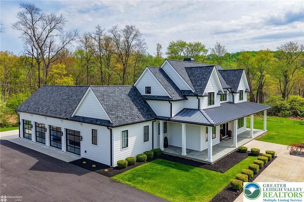 4850 W HOPEWELL RD, CENTER VALLEY, PA 18034 - Image f48c1bf2064500a1ae9ba2aa9eafd57a/2870304877