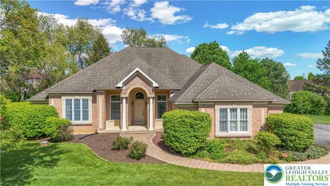 268 Jefferson Place Lower Nazareth Twp PA 18020