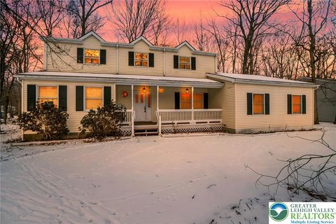 Photo of 111 Brewster Way, Pocono Twp, PA 18301 (MLS # 770205)