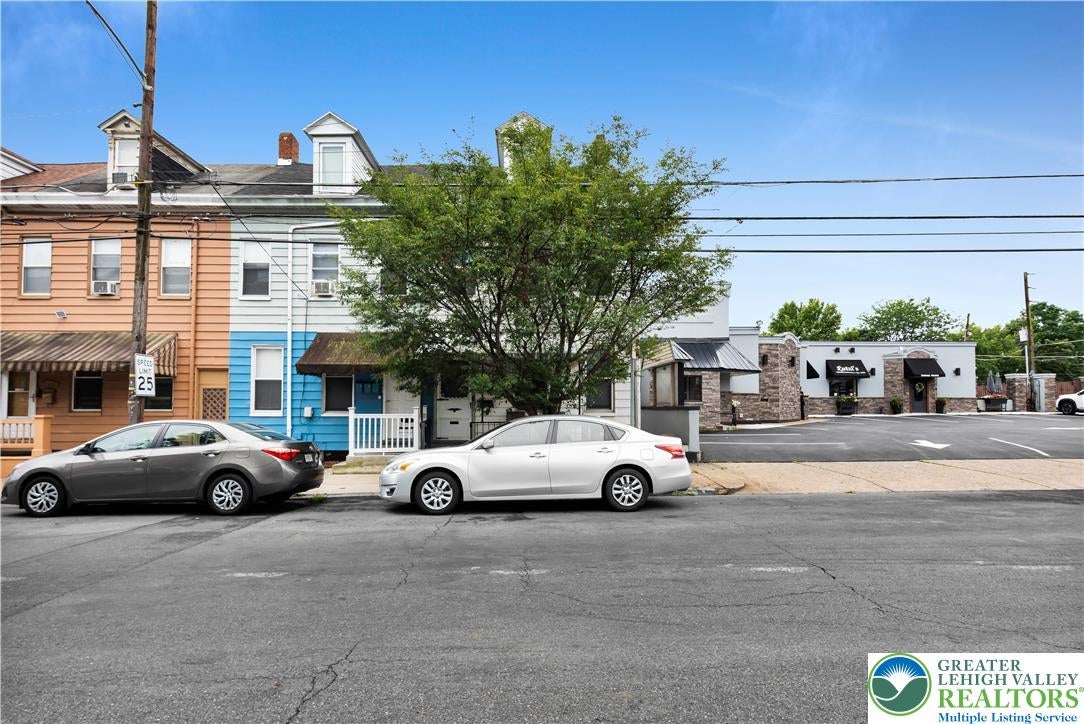 1242 Butler Street