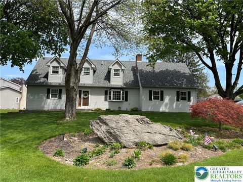 Photo of 4682 Pine Drive, Nazareth, PA 18064 (MLS # 776846)