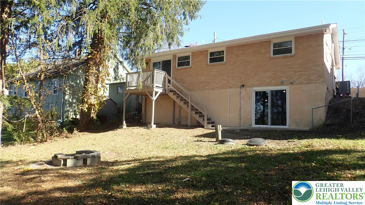 2556 N Delaware Drive
