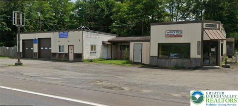 Photo of 2381 Blakeslee Boulevard, Mahoning Twp, PA 18235 (MLS # 754279) Photo of 2381 Blakeslee Boulevard, Mahoning Twp, PA 18235 (MLS # 754279)