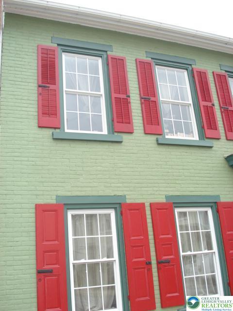 21 E North Street 2nd Floor