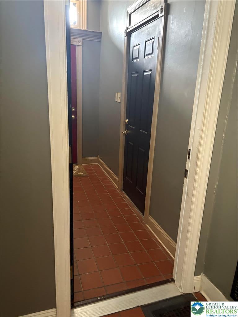 21 E North Street 2nd Floor