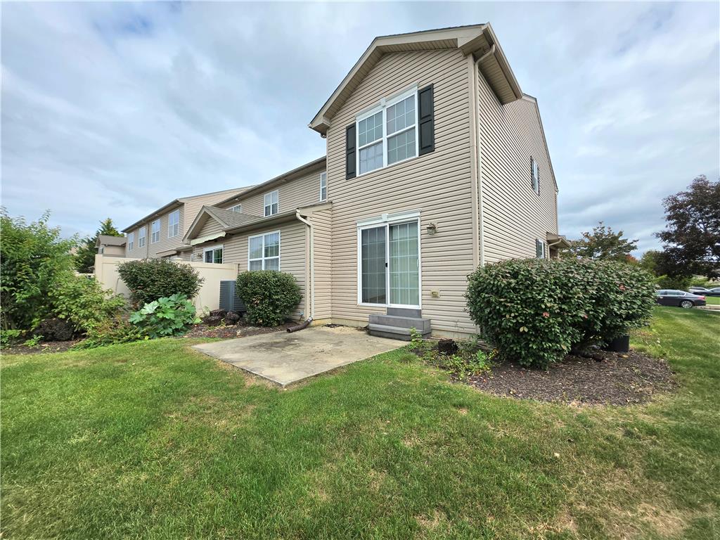 2245 Jeannette Lane