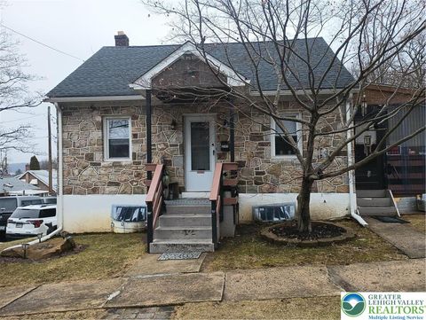 Photo of 2543 S Law St, Allentown, PA 18103 (MLS # 772695)