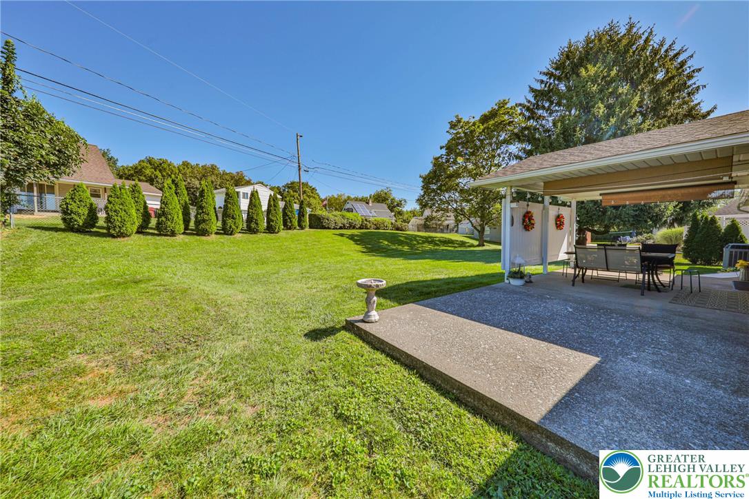 Whitehall Twp, Pennsylvania 18052, United States, 3 Bedrooms Bedrooms, ,2 BathroomsBathrooms,Residential,Pending,199207