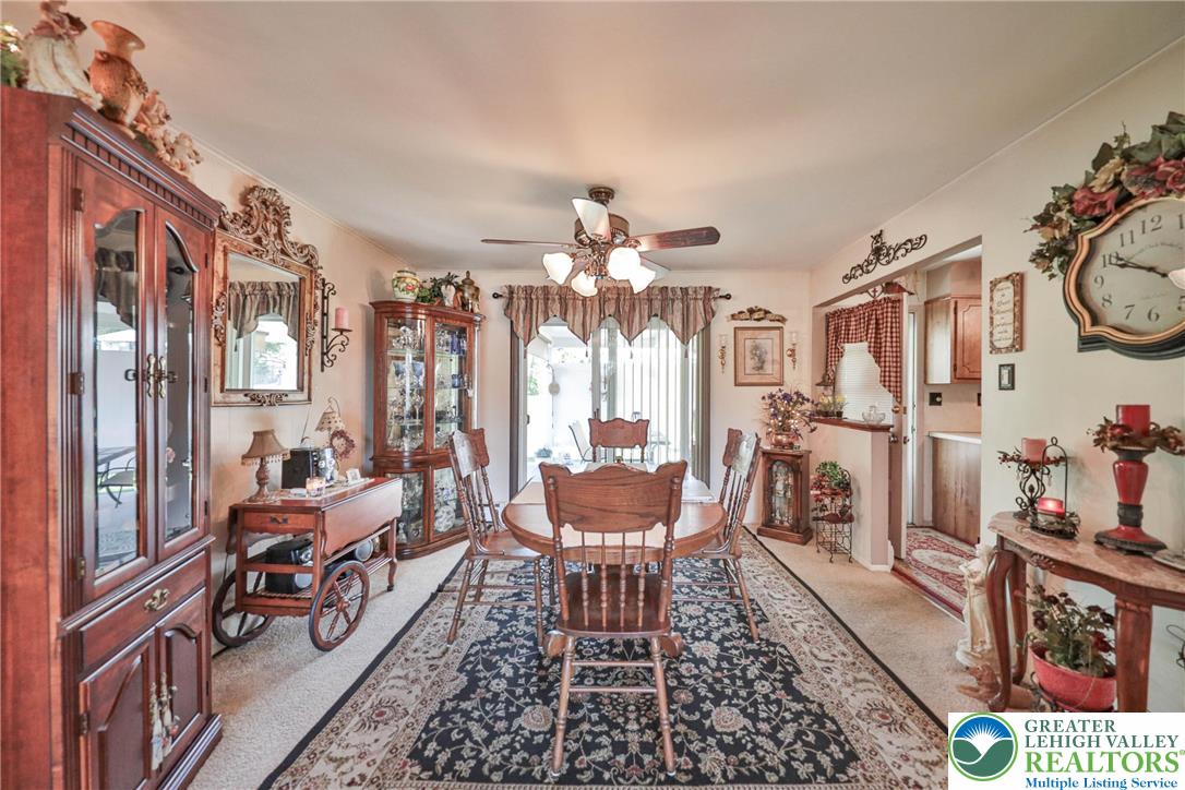 Whitehall Twp, Pennsylvania 18052, United States, 3 Bedrooms Bedrooms, ,2 BathroomsBathrooms,Residential,Pending,199207