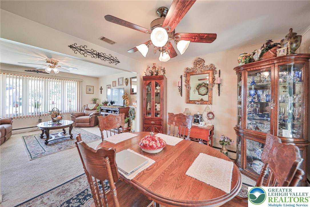 Whitehall Twp, Pennsylvania 18052, United States, 3 Bedrooms Bedrooms, ,2 BathroomsBathrooms,Residential,Pending,199207