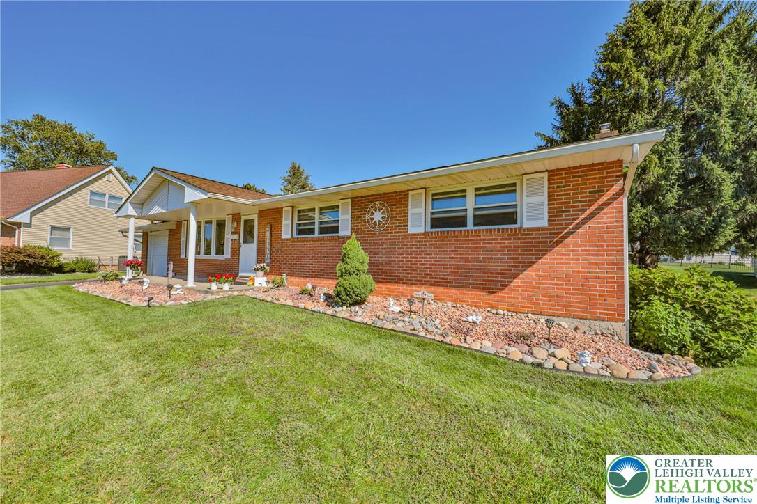 Whitehall Twp, Pennsylvania 18052, United States, 3 Bedrooms Bedrooms, ,2 BathroomsBathrooms,Residential,Pending,199207