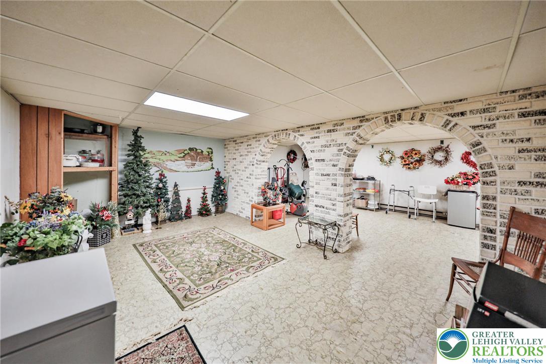 Whitehall Twp, Pennsylvania 18052, United States, 3 Bedrooms Bedrooms, ,2 BathroomsBathrooms,Residential,Pending,199207