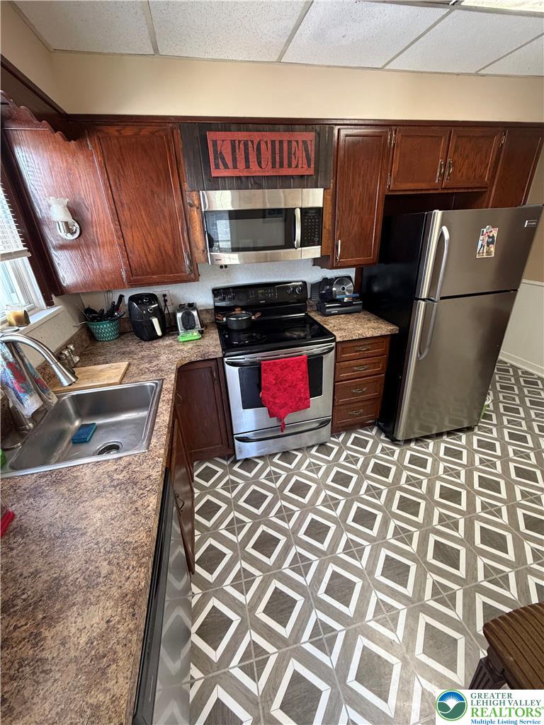 823 S 24th Street