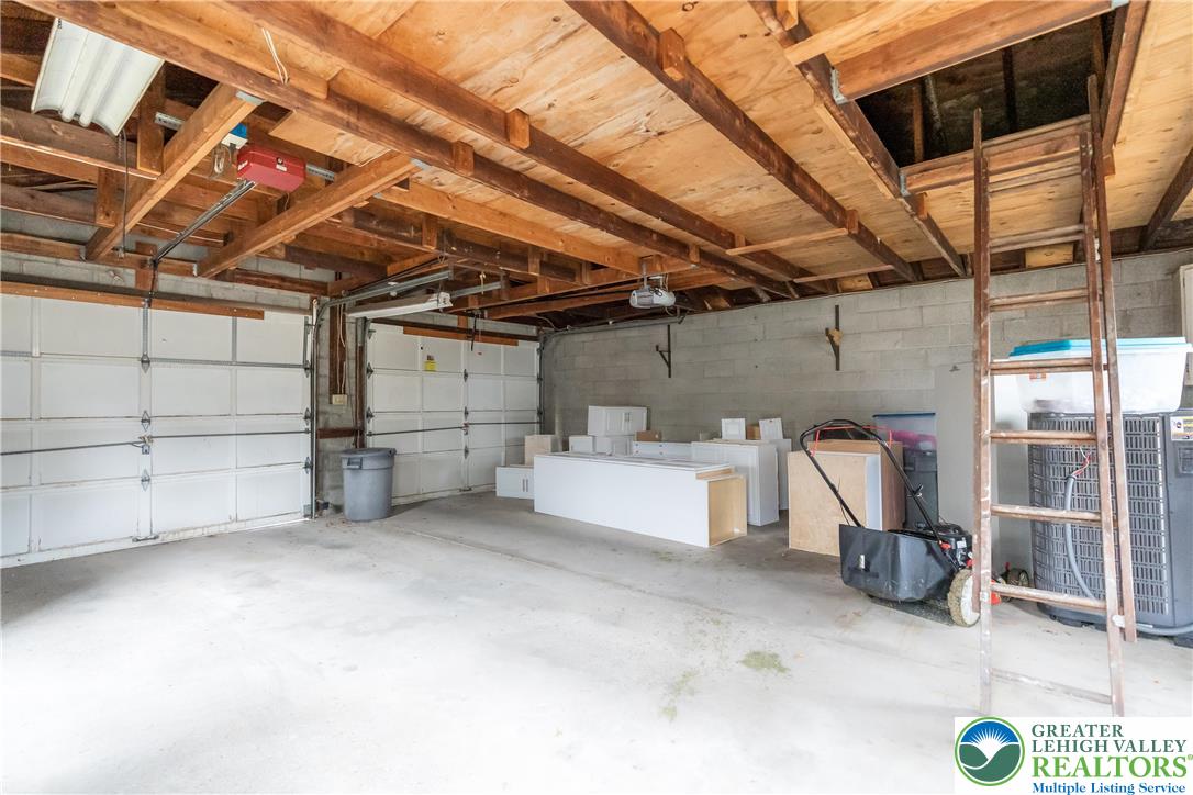 Bethlehem City, Pennsylvania 18017, United States, 4 Bedrooms Bedrooms, ,2 BathroomsBathrooms,Residential,Active,193896