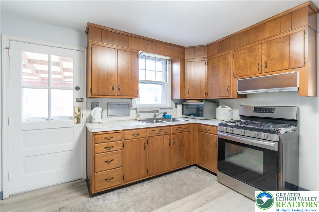 Bethlehem City, Pennsylvania 18017, United States, 4 Bedrooms Bedrooms, ,2 BathroomsBathrooms,Residential,Active,193896