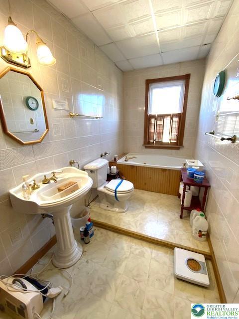 Topton Boro, Pennsylvania 19562, United States, 3 Bedrooms Bedrooms, ,2 BathroomsBathrooms,Residential,Active,238128