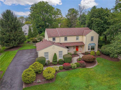 Homes For Sale - 4399 Driftwood Lane<br/> Lower Macungie Twp, PA 18103