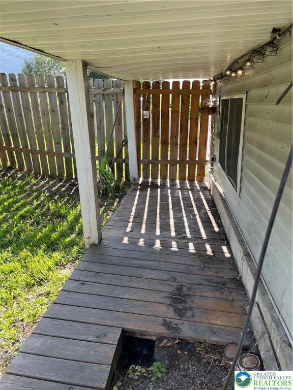 Lansford Boro, Pennsylvania 18232, United States, 4 Bedrooms Bedrooms, ,3 BathroomsBathrooms,Residential,Pending,203788