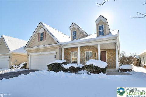 13 Devonshire Drive Palmer Twp PA 18045