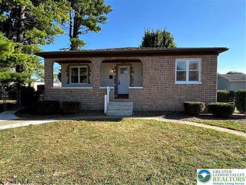 Photo of 1818 W Jane Street, Whitehall, PA 18104 (MLS # 765287) Photo of 1818 W Jane Street, Whitehall, PA 18104 (MLS # 765287)