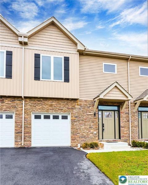 Photo of 1674 Best Place, Bethlehem, PA 18017 (MLS # 770806)