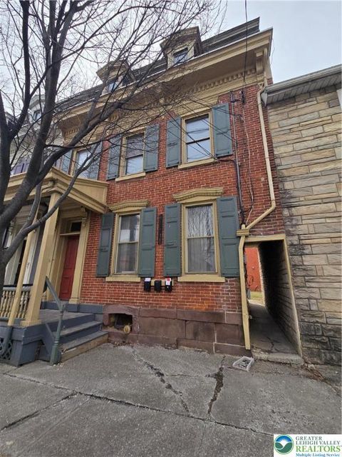 Photo of 16 E Main Street #1F, Macungie Boro, PA 18062 (MLS # 775998)