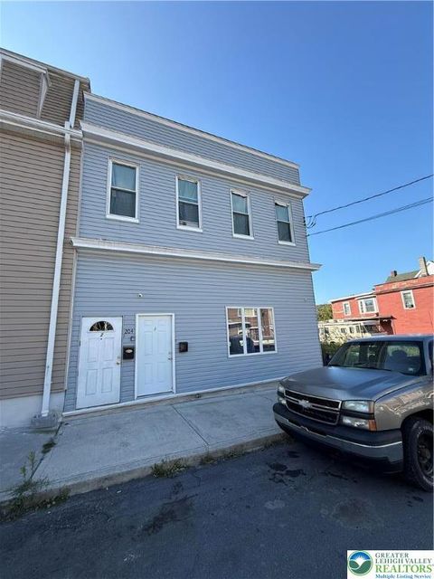 Photo of 204 W Ridge Street #1, Lansford Boro, PA 18232 (MLS # 766443) Photo of 204 W Ridge Street #1, Lansford Boro, PA 18232 (MLS # 766443)