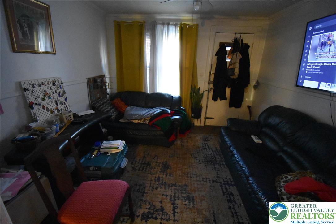 22 S Raspberry Street