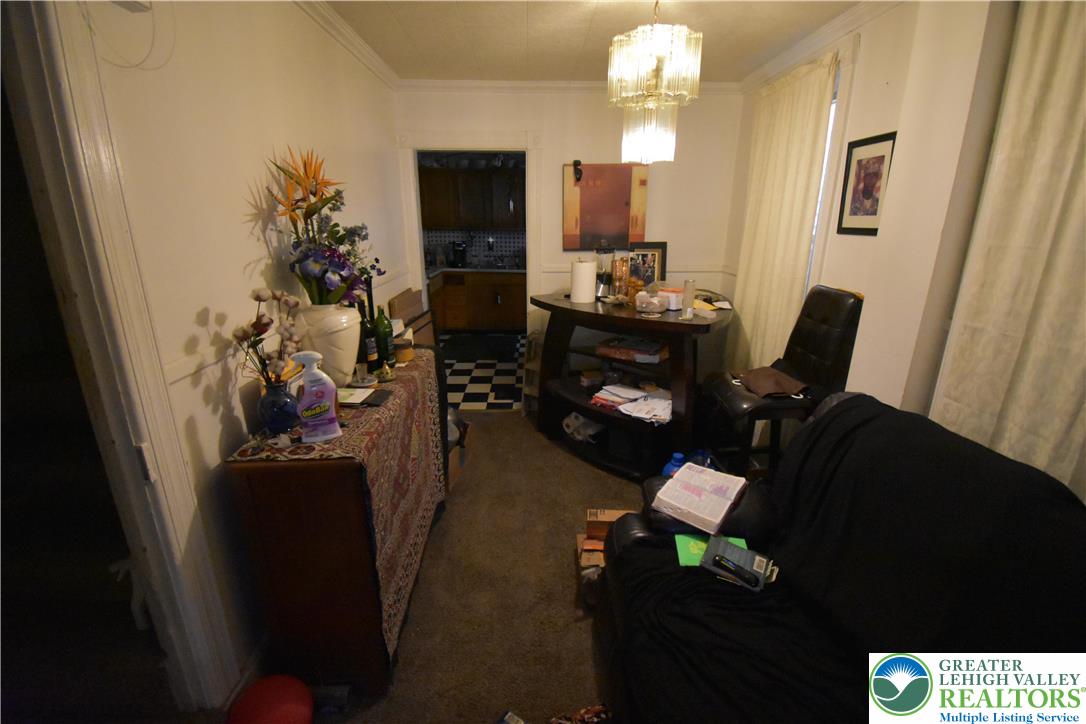 22 S Raspberry Street