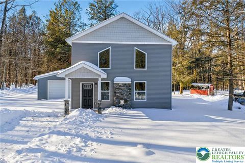 Homes For Sale - 1073 Westside Drive<br/> Newfoundland, PA 18445