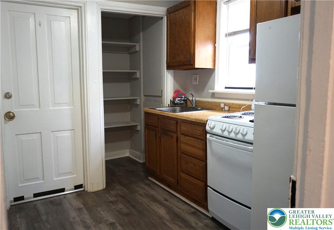 68 E Union Boulevard 2
