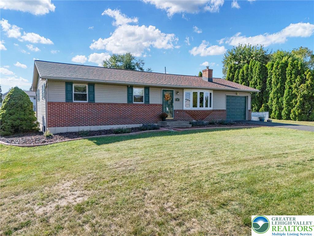 Longswamp Twp, Pennsylvania 19539, United States, 3 Bedrooms Bedrooms, ,2 BathroomsBathrooms,Residential,Pending,214765