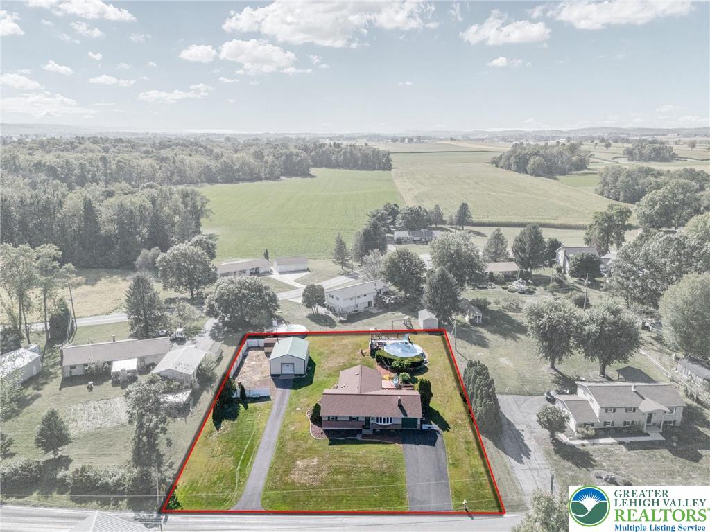 Longswamp Twp, Pennsylvania 19539, United States, 3 Bedrooms Bedrooms, ,2 BathroomsBathrooms,Residential,Pending,214765