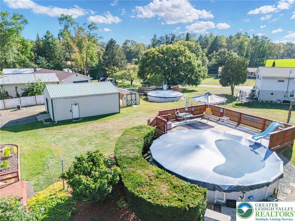 Longswamp Twp, Pennsylvania 19539, United States, 3 Bedrooms Bedrooms, ,2 BathroomsBathrooms,Residential,Pending,214765