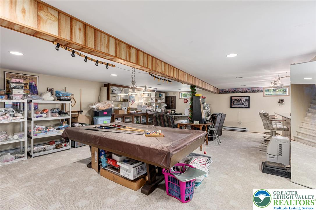 Longswamp Twp, Pennsylvania 19539, United States, 3 Bedrooms Bedrooms, ,2 BathroomsBathrooms,Residential,Pending,214765