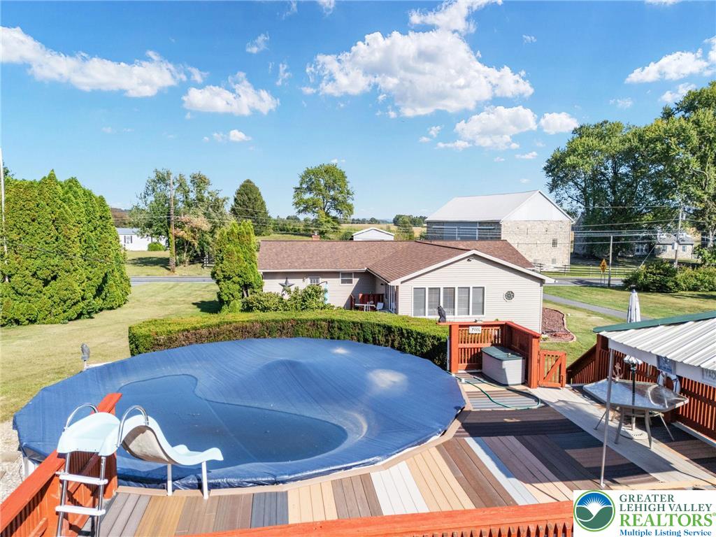 Longswamp Twp, Pennsylvania 19539, United States, 3 Bedrooms Bedrooms, ,2 BathroomsBathrooms,Residential,Pending,214765