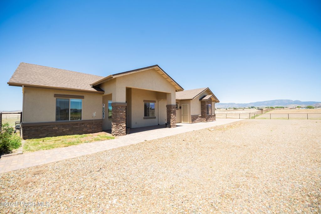 Photo of 6850 E Wade Lane, Prescott Valley, AZ 86315 (MLS # 1078703)