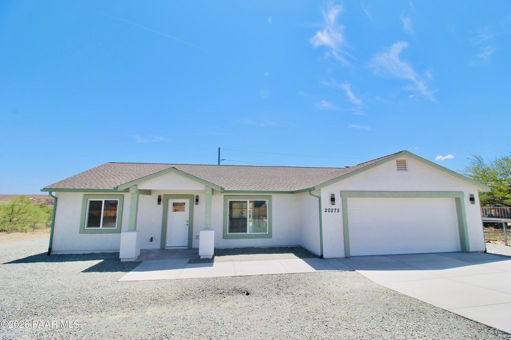 Photo of 20275 E Mesa Verde Road, Mayer, AZ 86333 (MLS # 1078717)