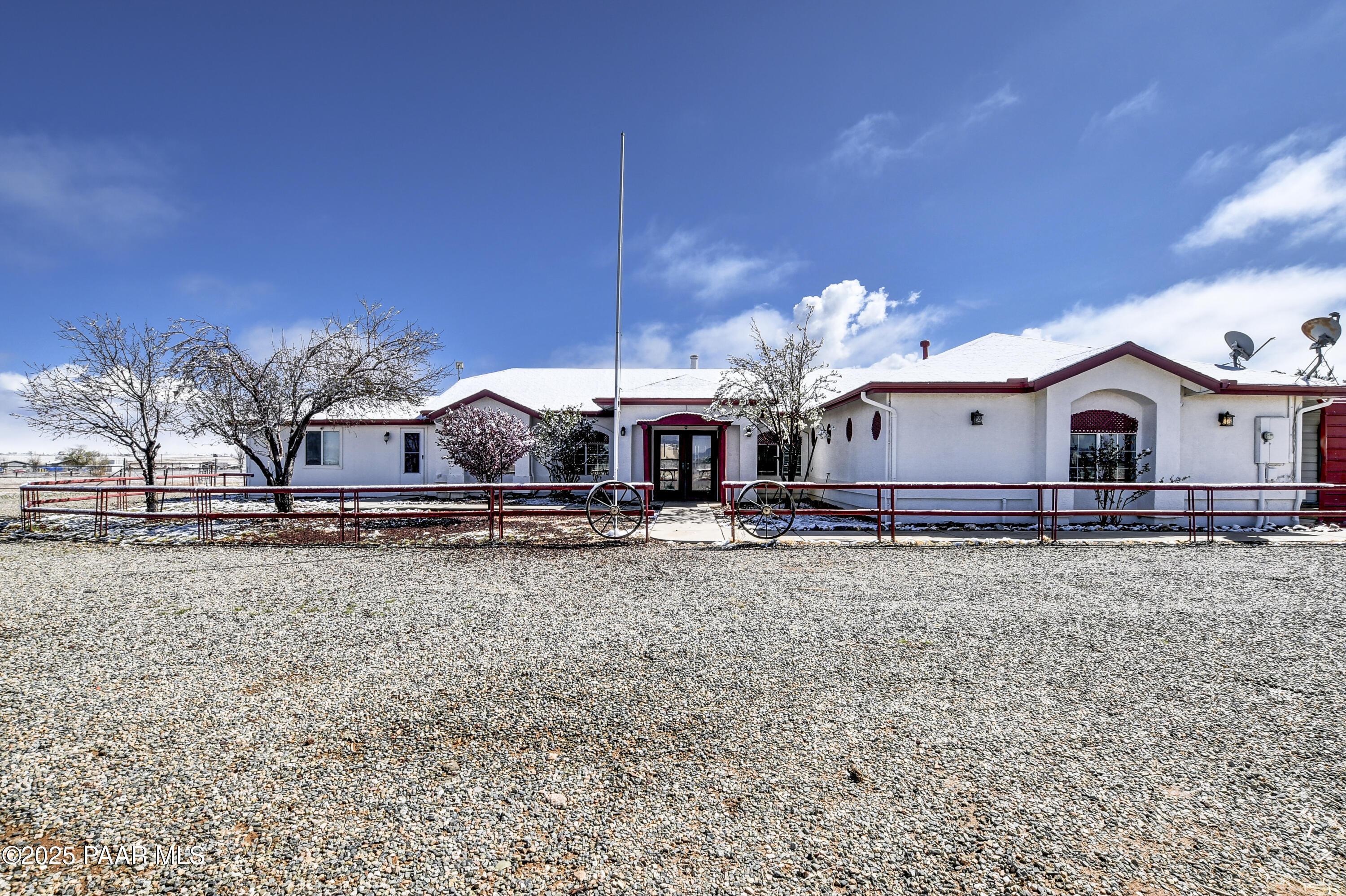 9100 E Lonesome Valley Road