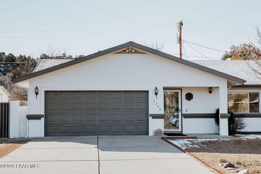 Photo of 3296 Cottonwood Lane, Prescott, AZ 86305 (MLS # 1078789)