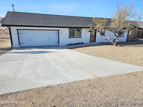 A home in Mayer