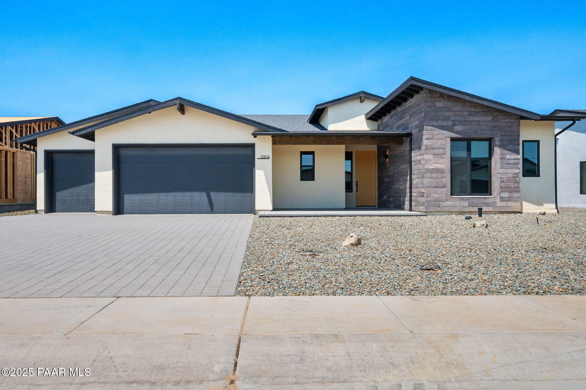 5504 E Edgar Way