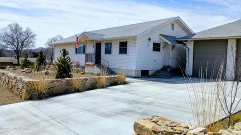 Photo of 942 Audrey Lane, Prescott, AZ 86301 (MLS # 1079990)