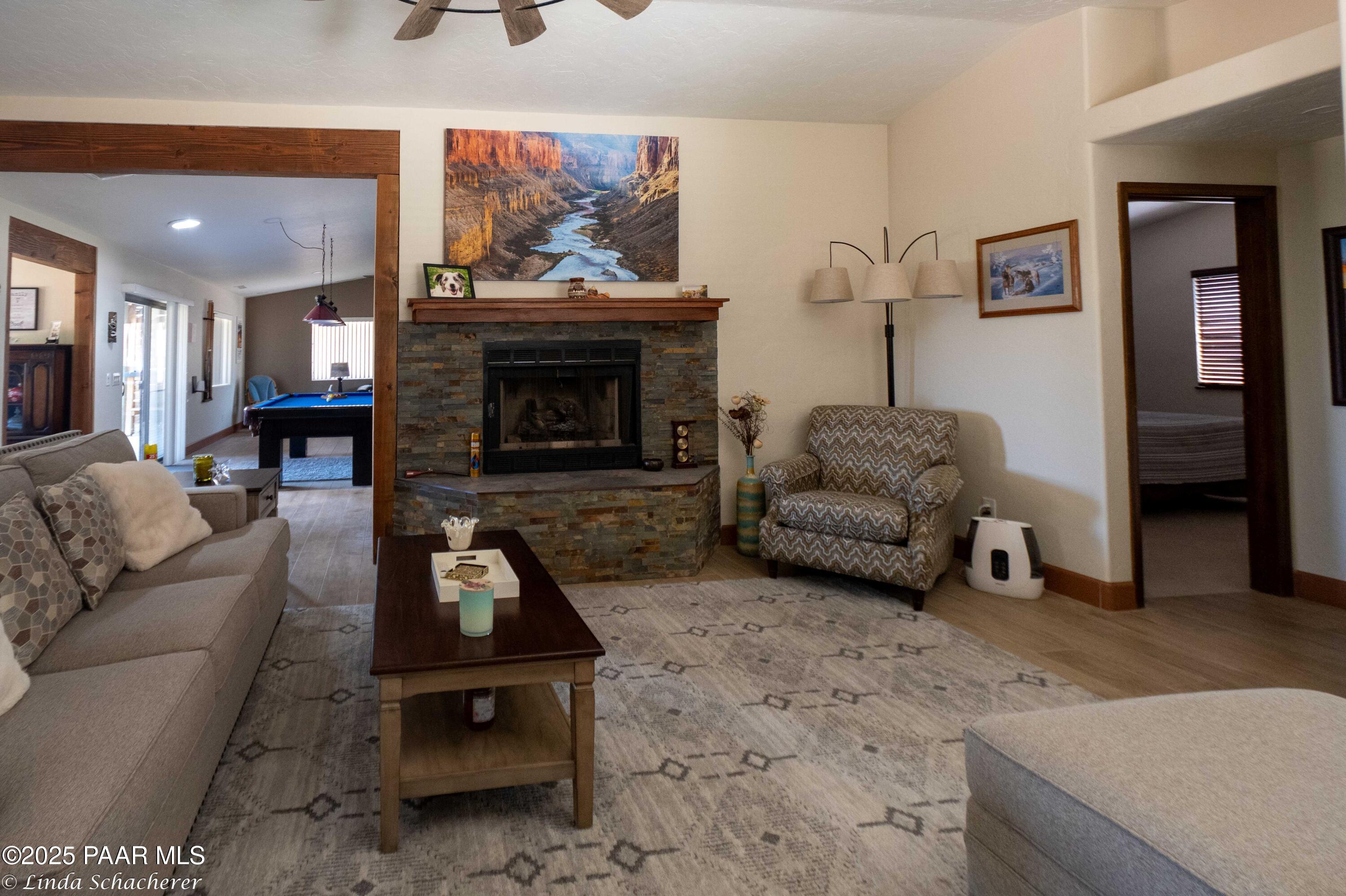 2185 Val Vista Drive