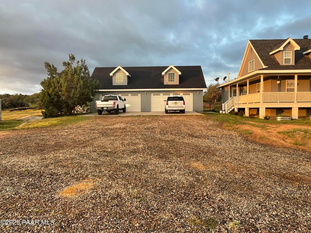 Photo of 15375 N Frankies Fwy, Prescott, AZ 86305 (MLS # 1080349)