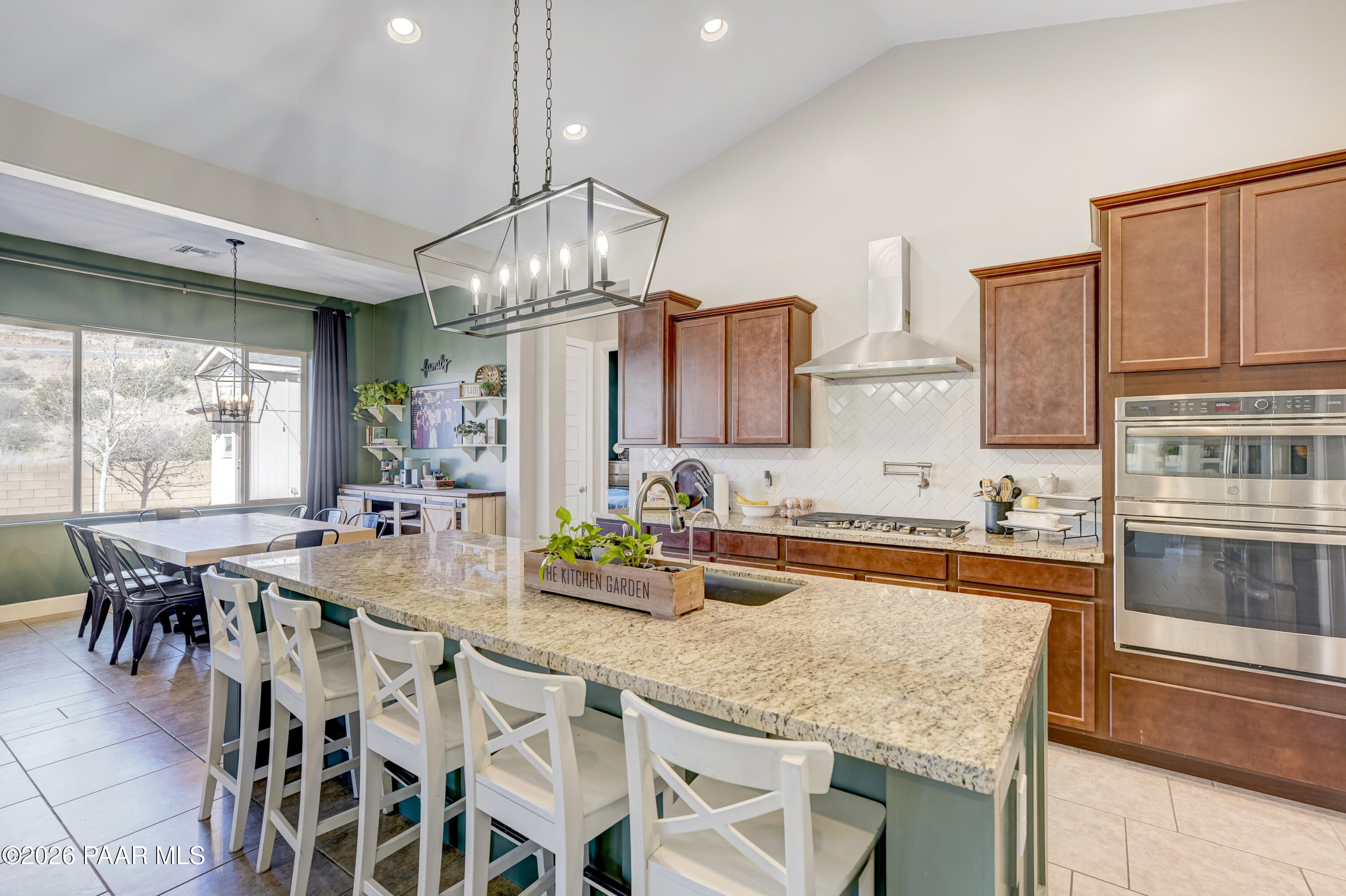 2032 Summer View Drive