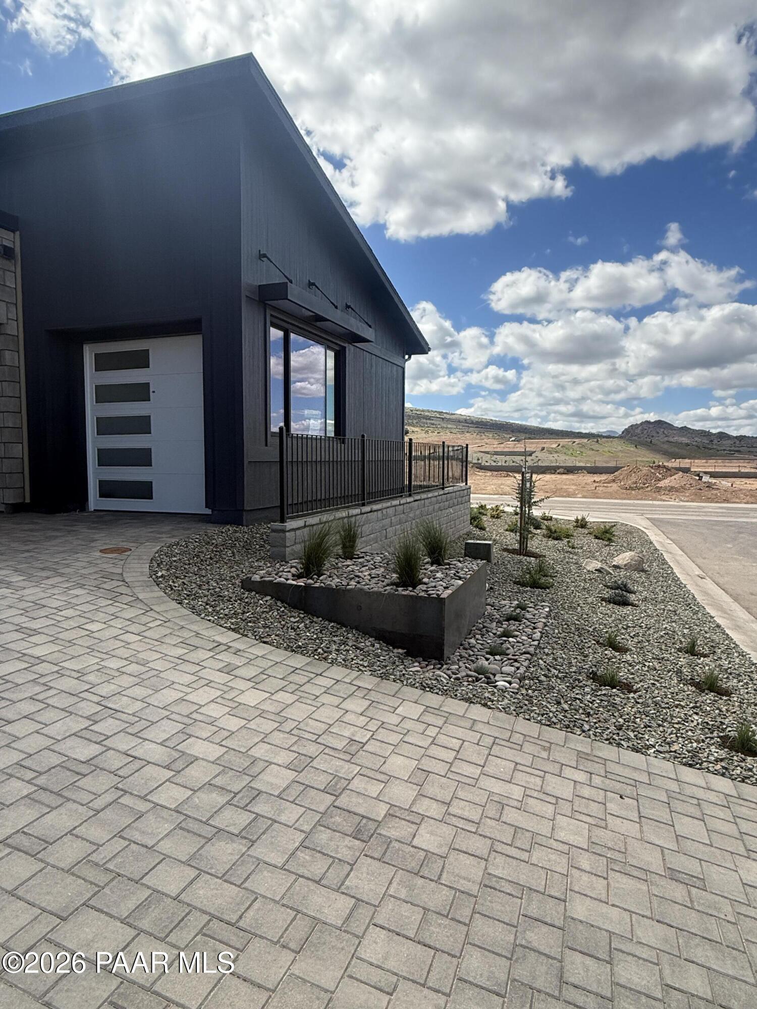 5661 E Blackburn Court