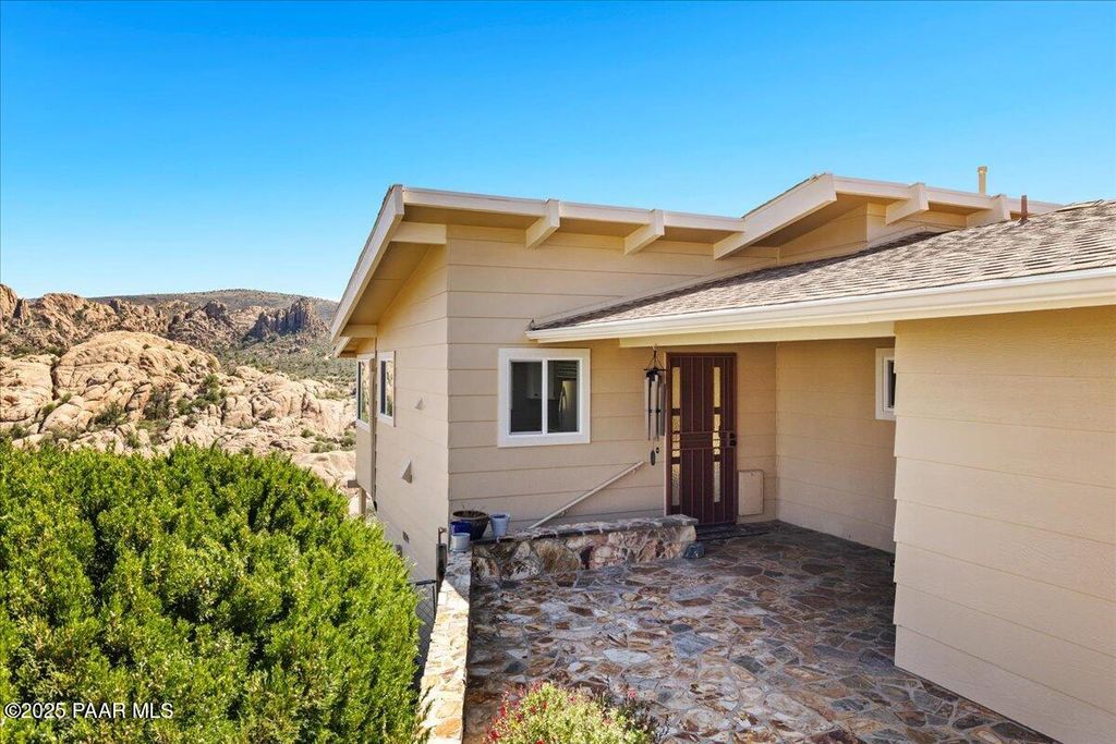 Photo of 4475 N Hilltop Circle, Prescott, AZ 86301 (MLS # 1077071)
